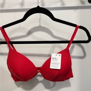 Lululemon BNWT Women's Red Wireless Swim Top A/B